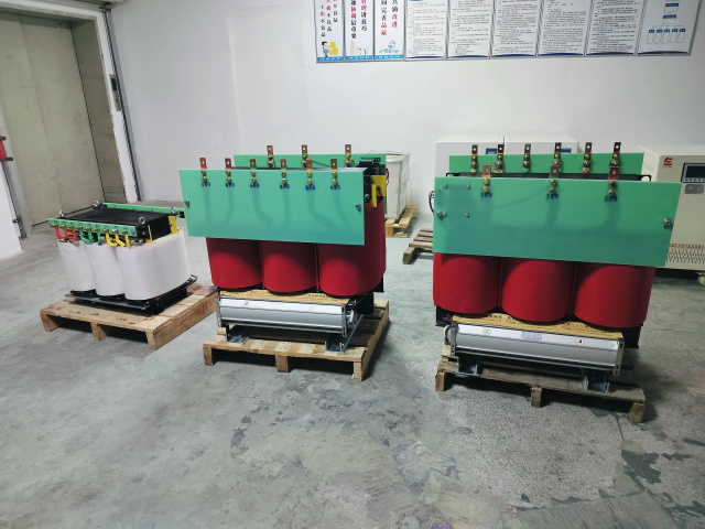 南岳KS11-1000KVA矿用变压器